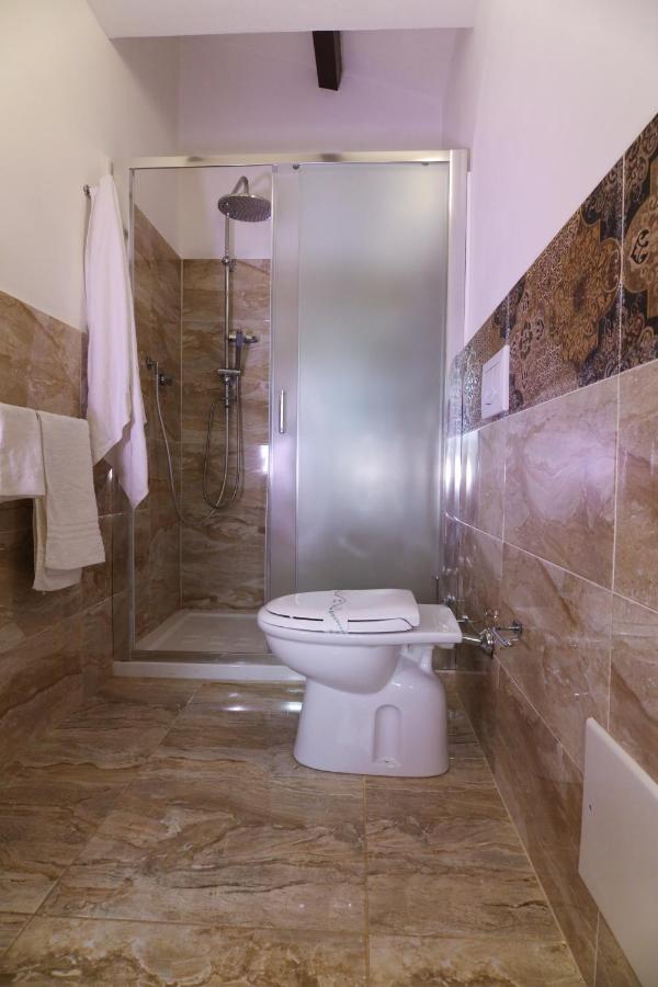 Afrodite Accomodation Тропея Экстерьер фото