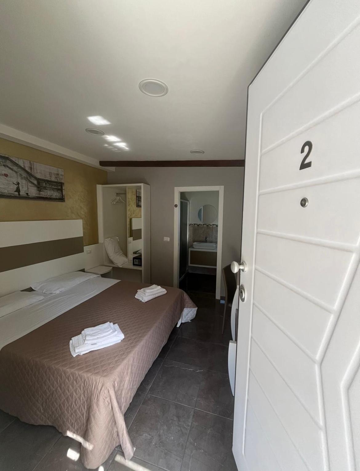 Afrodite Accomodation Тропея Экстерьер фото