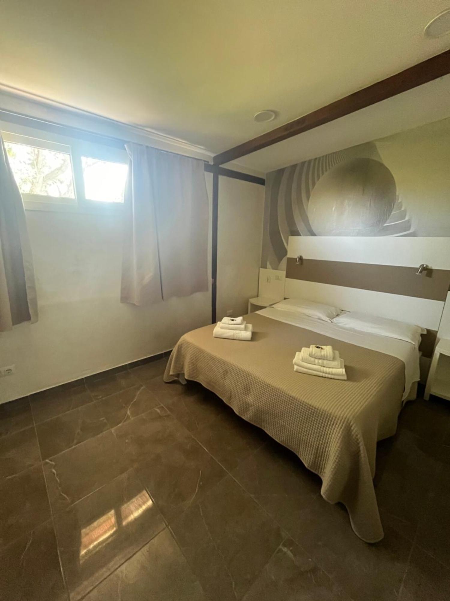 Afrodite Accomodation Тропея Экстерьер фото