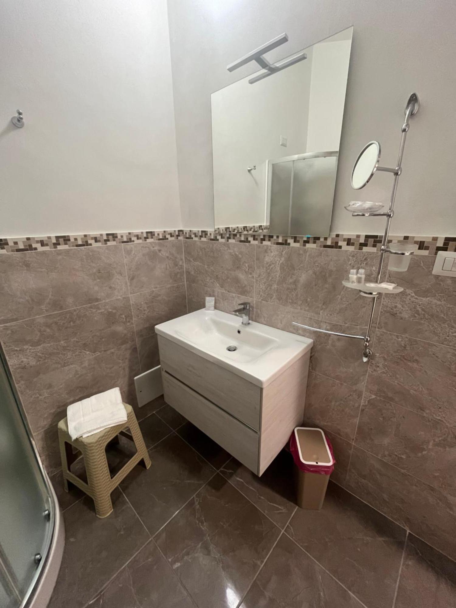 Afrodite Accomodation Тропея Экстерьер фото